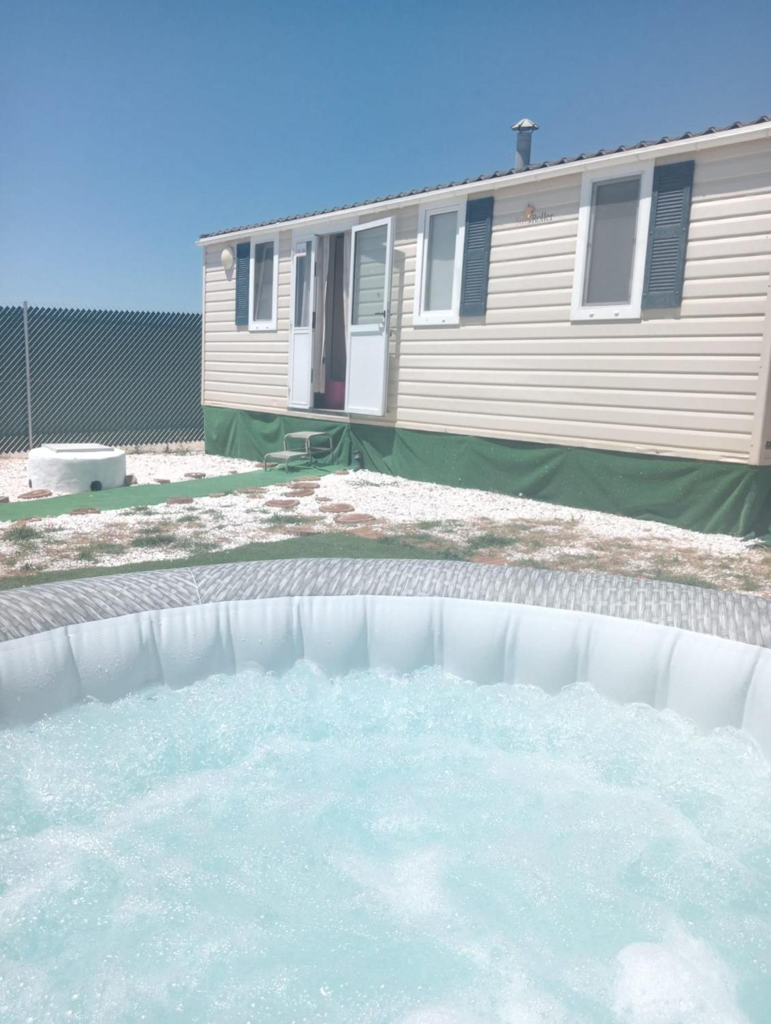 Casita Mh Acogedora Para 6 Con Jacuzzy Chiclana de la Frontera Exteriör bild