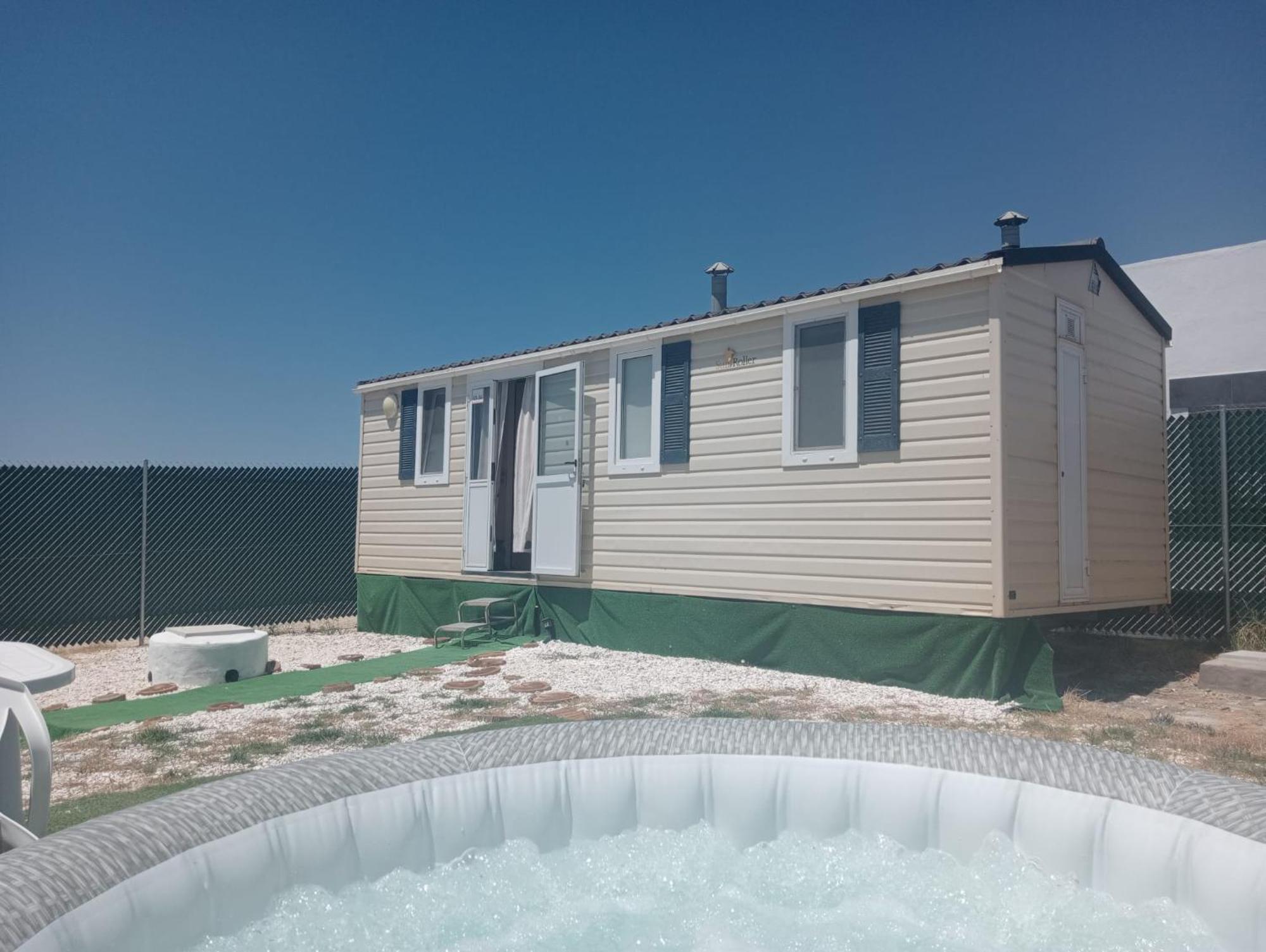 Casita Mh Acogedora Para 6 Con Jacuzzy Chiclana de la Frontera Exteriör bild